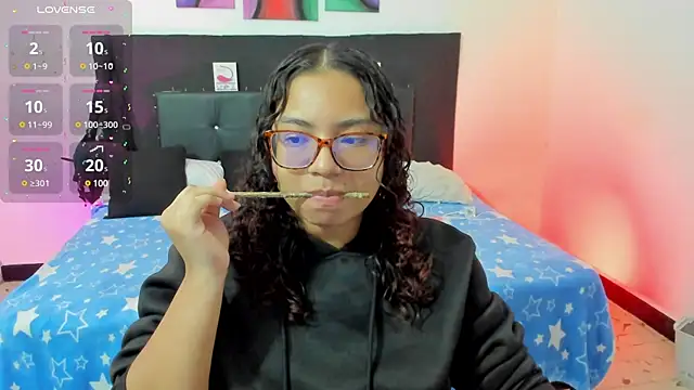 Snapshot of im_angels77 chatting on 03.23.25 im angels77 online show from 03.23.25