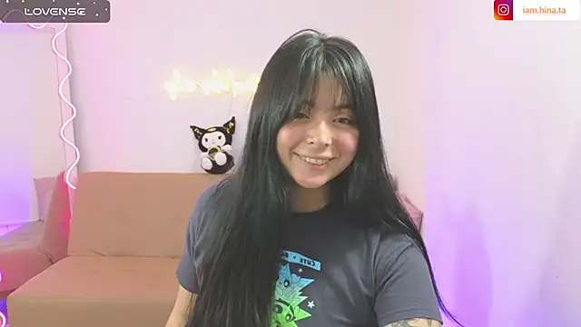 Snapshot of hina_tay chatting on 01.18.25 hina tay online show from 01.18.25