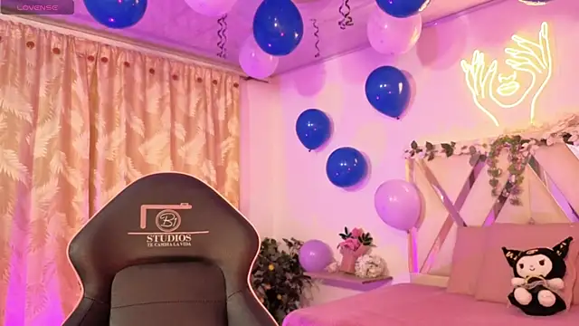 hina tay online show from 04.02.26