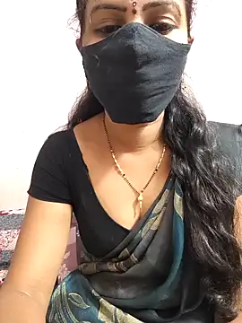 Snapshot of tina_rosy chatting on 12.10.24 tina rosy online show from 12.10.24