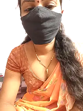 Snapshot of tina_rosy chatting on 12.13.24 tina rosy online show from 12.13.24