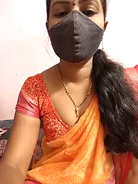 Snapshot of tina_rosy chatting on 12.19.24 tina rosy online show from 12.19.24