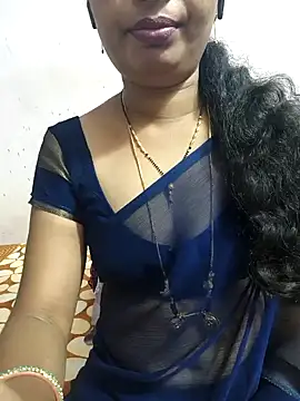 Snapshot of tina_rosy chatting on 01.02.25 tina rosy online show from 01.02.25