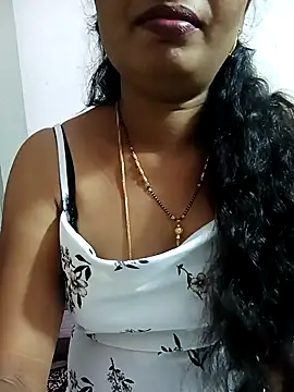 Snapshot of tina_rosy chatting on 01.28.25 tina rosy online show from 01.28.25