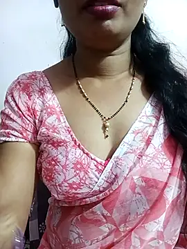 Snapshot of tina_rosy chatting on 02.26.25 tina rosy online show from 02.26.25