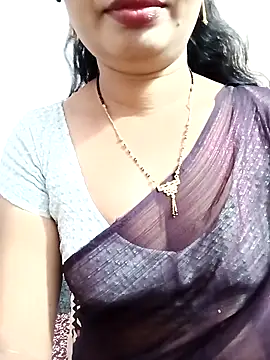 Snapshot of tina_rosy chatting on 03.20.25 tina rosy online show from 03.20.25