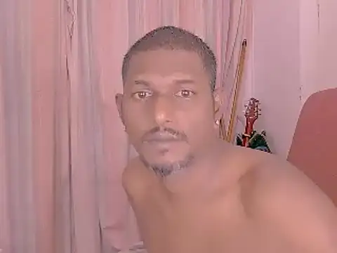 Snapshot of dmancams1874 chatting on 03.18.25 dmancams1874 online show from 03.18.25
