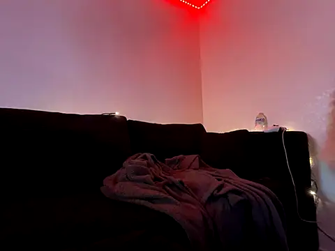 Snapshot of GoddessNih chatting on 12.15.25 GoddessNih online show from 12.15.25