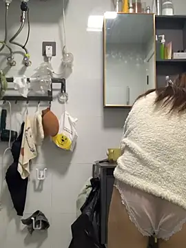 Snapshot of Aimeil chatting on 03.17.26 Aimeil online show from 03.17.26