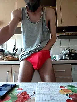 Snapshot of vulpe8400 chatting on 03.22.25 vulpe8400 online show from 03.22.25