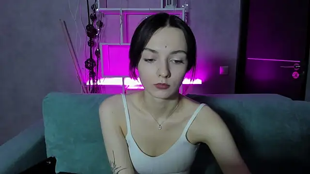 Snapshot of Kira_Ke11y chatting on 12.22.24 Kira Ke11y online show from 12.22.24
