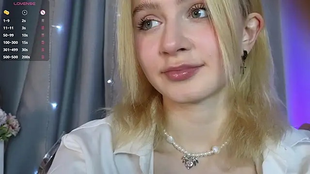 Snapshot of jenny_bunny_ chatting on 02.07.25 jenny bunny online show from 02.07.25