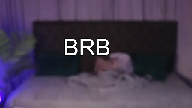 Snapshot of jenny_bunny_ chatting on 03.08.25 jenny bunny online show from 03.08.25