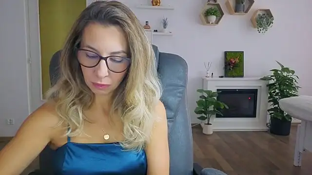 SukyGirl online show from 10.23.25