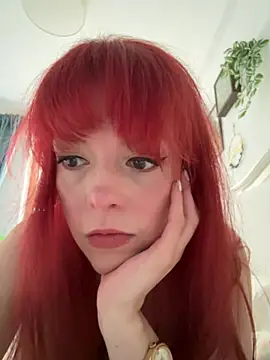 Snapshot of AylaRed chatting on 03.11.26 AylaRed online show from 03.11.26