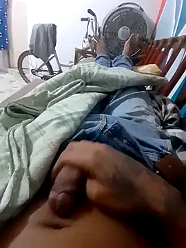 Snapshot of elcobin chatting on 02.15.25 elcobin online show from 02.15.25