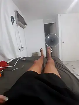 Snapshot of elcobin chatting on 02.17.25 elcobin online show from 02.17.25