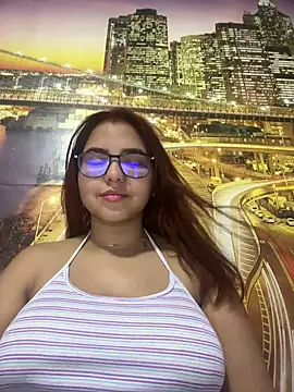 Snapshot of Miapeyton chatting on 03.11.25 Miapeyton online show from 03.11.25