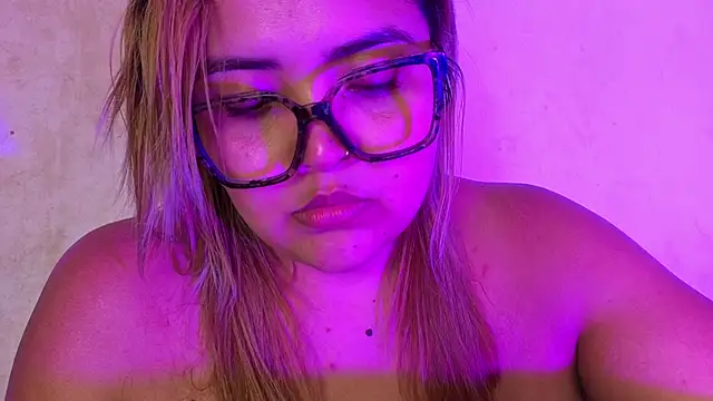 Snapshot of Agatha_humidity chatting on 05.31.26 Agatha humidity online show from 05.31.26