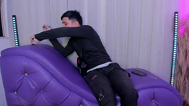 Yourslust  online show from 02.13.26