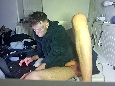 Snapshot of addicktedGT chatting on 12.16.24 addicktedGT online show from 12.16.24