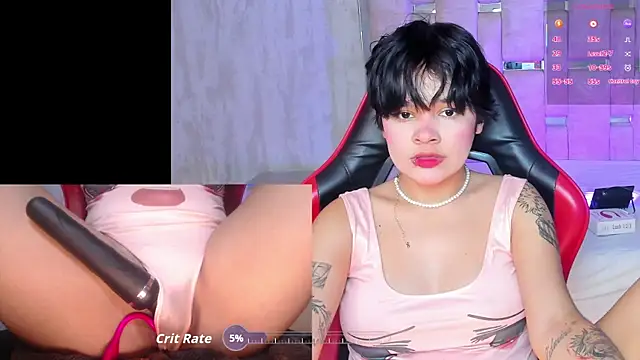 PetiteSalome online show from 10.21.25