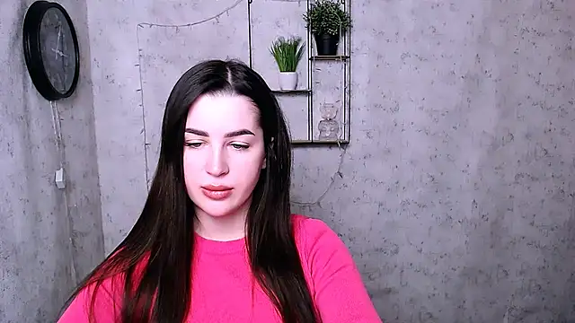 Snapshot of DivaKaily_ chatting on 12.14.24 DivaKaily online show from 12.14.24