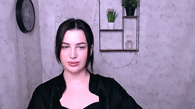 Snapshot of DivaKaily_ chatting on 01.19.25 DivaKaily online show from 01.19.25