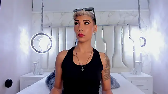 MiaMorgan  online show from 03.08.25