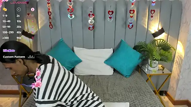 skyyfoxpraga online show from 02.10.25