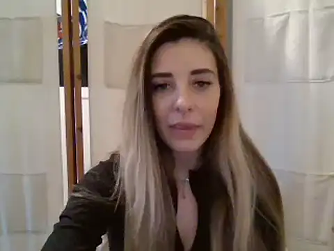 Snapshot of MissBella131 chatting on 01.09.25 MissBella131 online show from 01.09.25