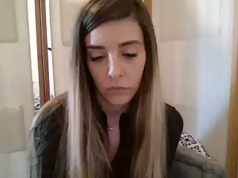 Snapshot of MissBella131 chatting on 01.27.25 MissBella131 online show from 01.27.25