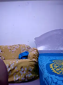 Taniya07 online show from 10.19.25