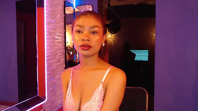 Perla prg online show from 02.20.25