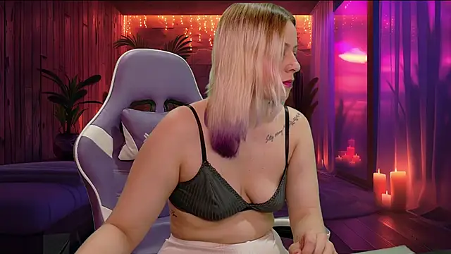 Snapshot of Dolce--Mia---Bianchi__07 chatting on 01.09.25 Dolce--Mia---Bianchi  07 online show from 01.09.25