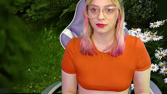 Snapshot of Dolce--Mia---Bianchi__07 chatting on 02.23.25 Dolce--Mia---Bianchi  07 online show from 02.23.25