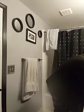 Snapshot of DevinToore chatting on 04.08.26 DevinToore online show from 04.08.26