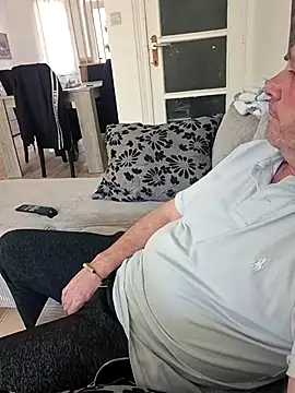 KnownObligation1 online show from 04.08.26