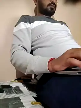 Jayesh Love online show from 01.11.25