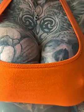 MeganWitch online show from 04.23.26