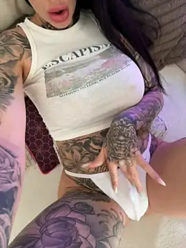 MeganWitch online show from 04.24.26