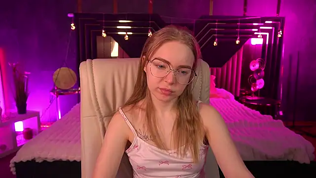 EmilySunshineS online show from 03.22.26