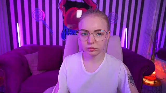 EmilySunshineS online show from 05.07.26