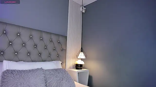 VioletthaRous online show from 03.28.26