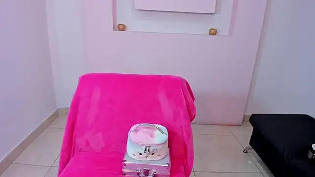 Snapshot of ScarlettWet9 chatting on 12.03.24 ScarlettWet9 online show from 12.03.24