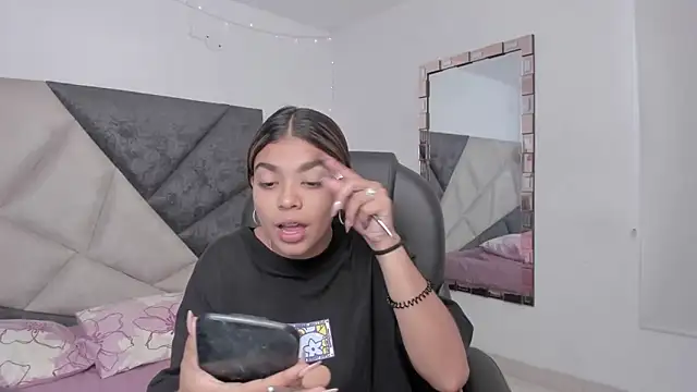 GiaFu online show from 04.05.26