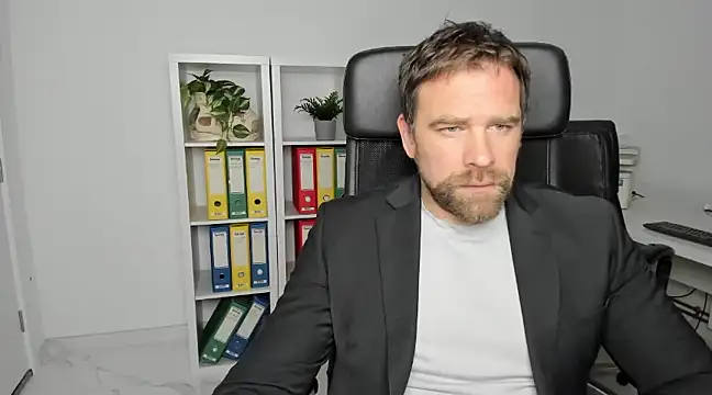 Snapshot of John-E-Dough chatting on 12.17.24 John-E-Dough online show from 12.17.24