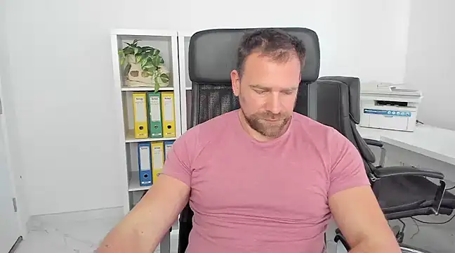 Snapshot of John-E-Dough chatting on 01.09.25 John-E-Dough online show from 01.09.25