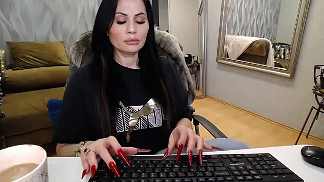 Sara Poison online show from 03.29.26