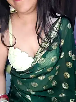 Snapshot of santurmom chatting on 01.18.26 santurmom online show from 01.18.26